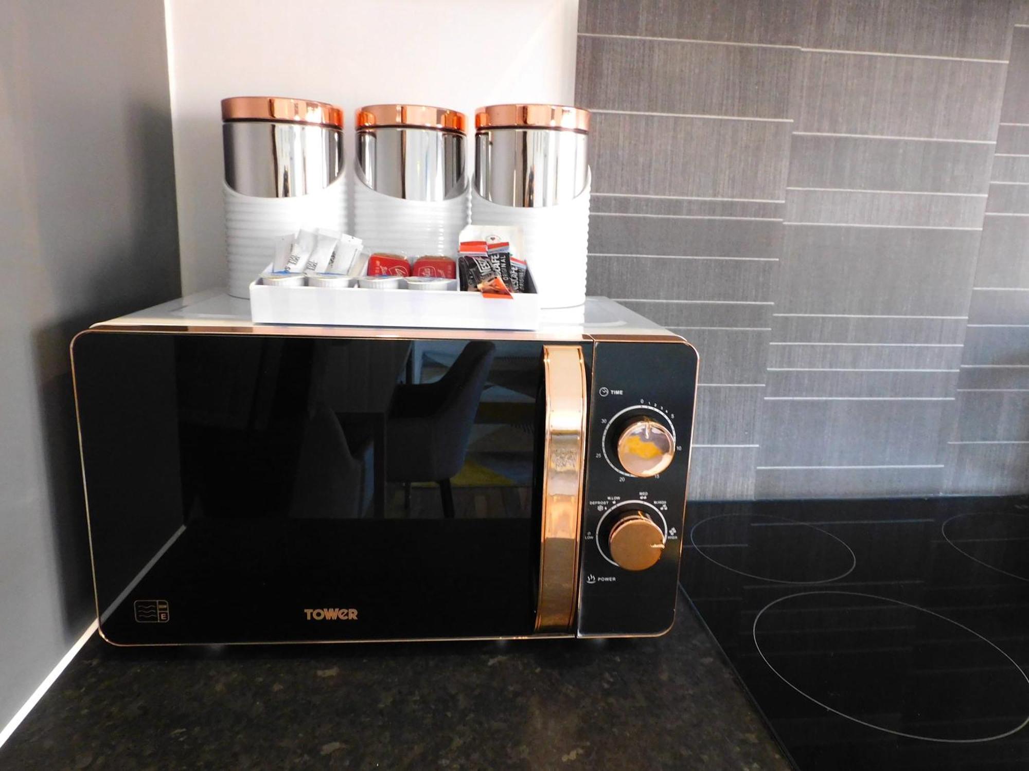 Newly Refurbished 1 Bed Apt In Hamilton Close To Station And Local Amenities Екстериор снимка