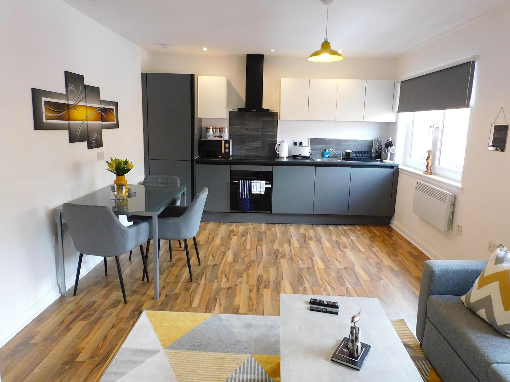 Newly Refurbished 1 Bed Apt In Hamilton Close To Station And Local Amenities Екстериор снимка